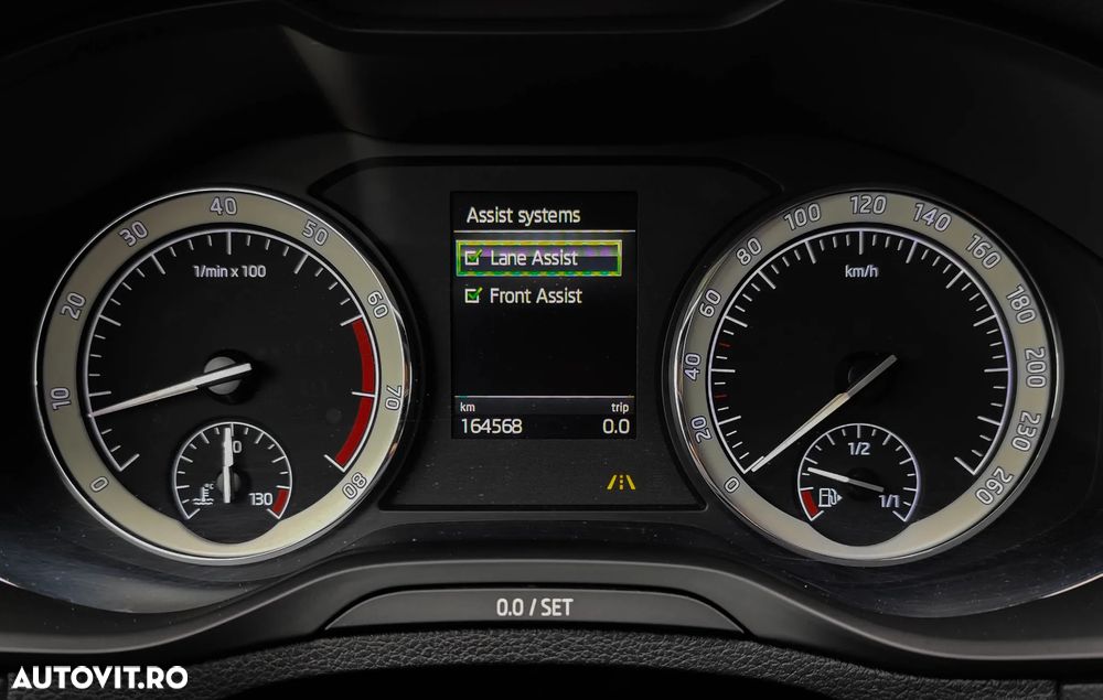 Skoda Karoq 1.5 TSI DSG Sportline - 8