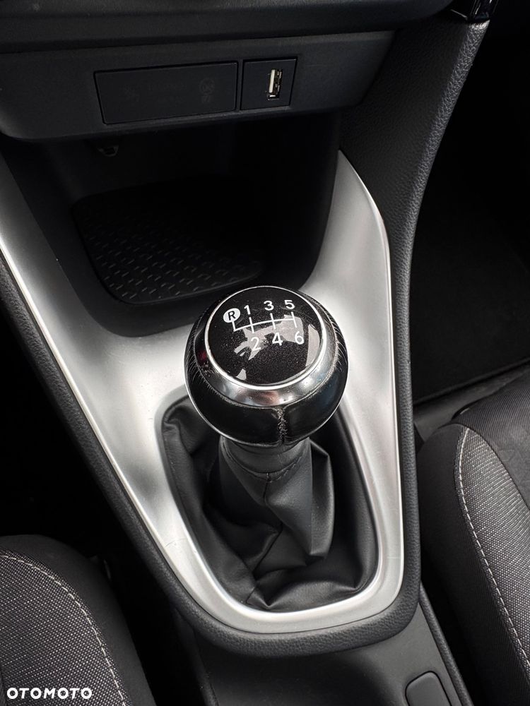 Toyota Yaris 1.5 Comfort - 19