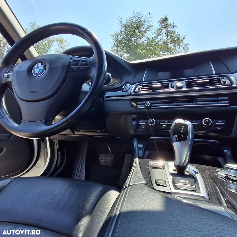 BMW Seria 5 520d Aut. - 8