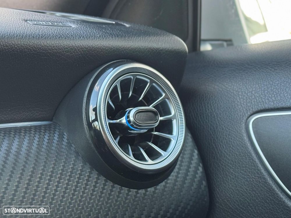 Mercedes-Benz A 180 d AMG Line - 52