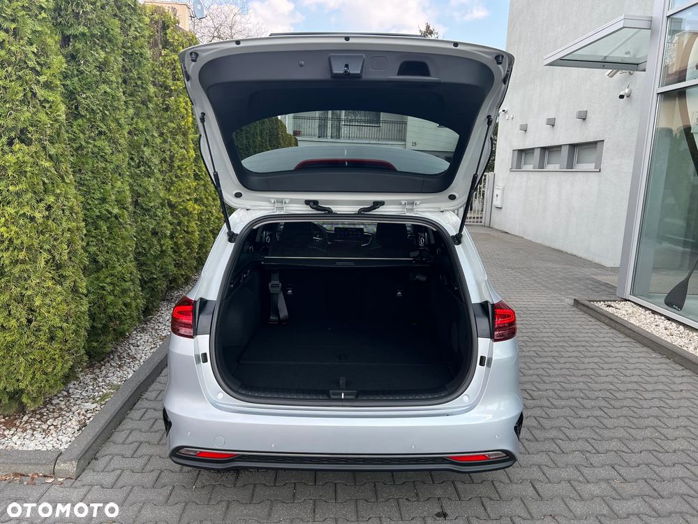 Kia Ceed - 15