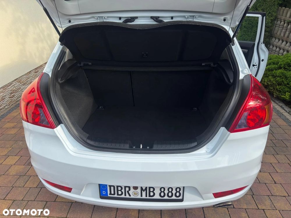 Kia ProCeed - 8