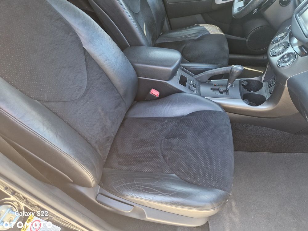 Toyota RAV4 2.0 VVT-i Prestige NAVI MS - 17