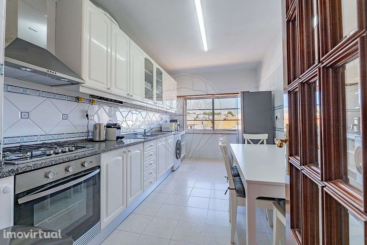 Apartamento T4 para venda - Grande imagem: 2/35