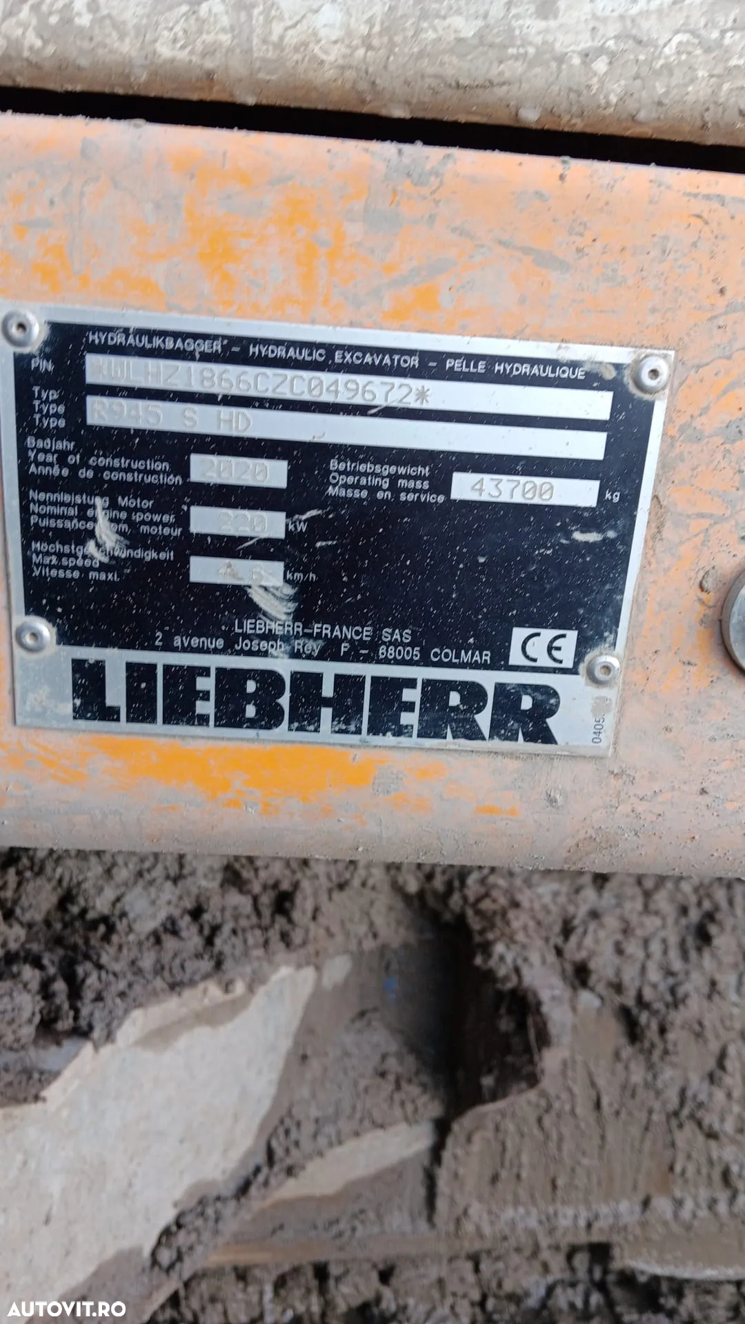 Liebherr R945 - 5