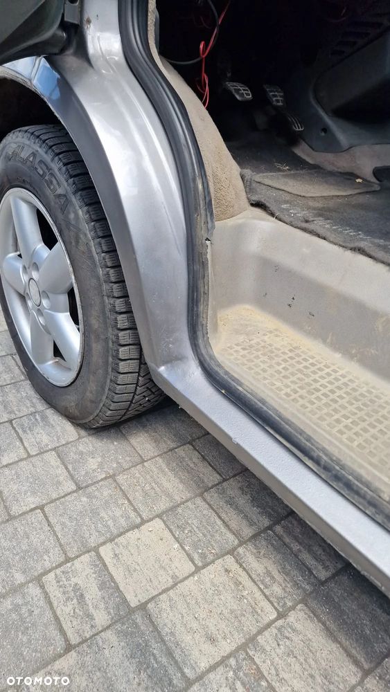 Volkswagen Caravelle - 16