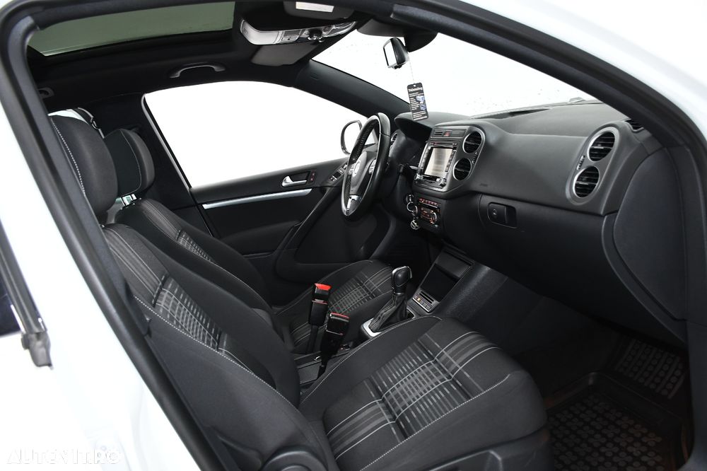 Volkswagen Tiguan 2.0 TDI DPF 4Motion BlueMotion Technology DSG Lounge Track & Style - 8