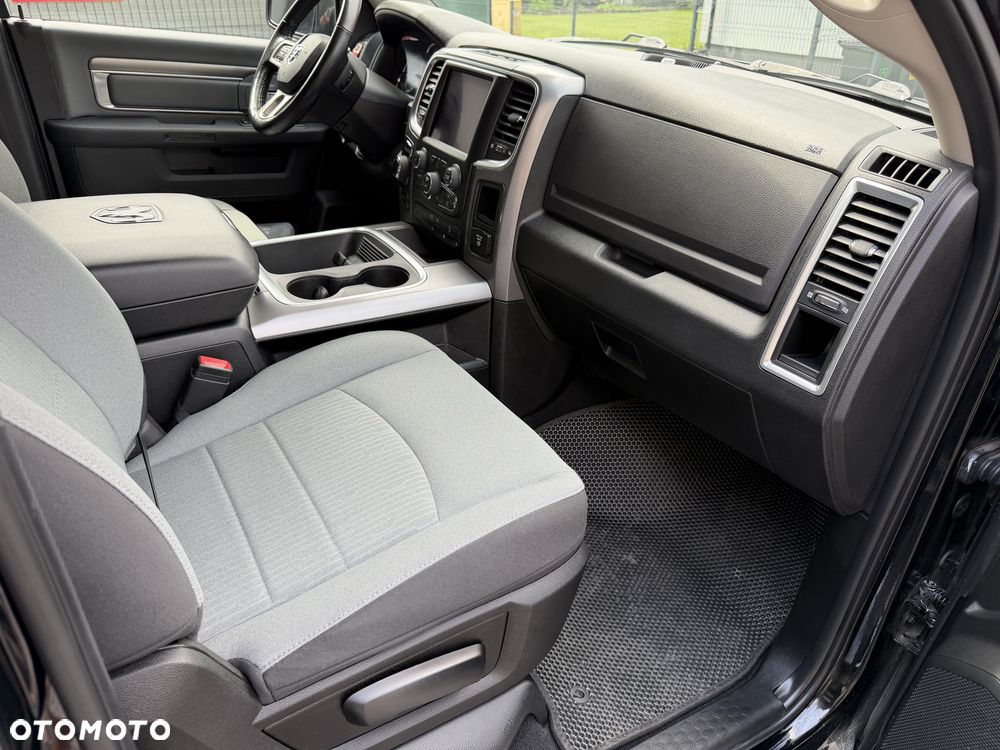 RAM 1500 5.7 Crew Cab Laramie - 25