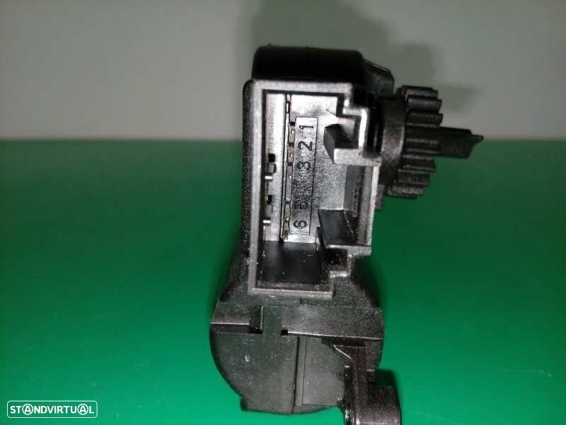 MOTOR DA ABERTURA DAS CONDUTAS DO CLIMATIZADOR SEAT LEON 2018 -5Q0907511K - 3