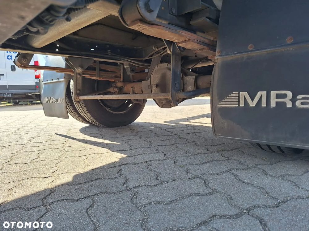 Iveco 50C18 Chłodnia Izoterma 8EP km Krajowy Ledy  Agregat Carrier citymax 400 - 18