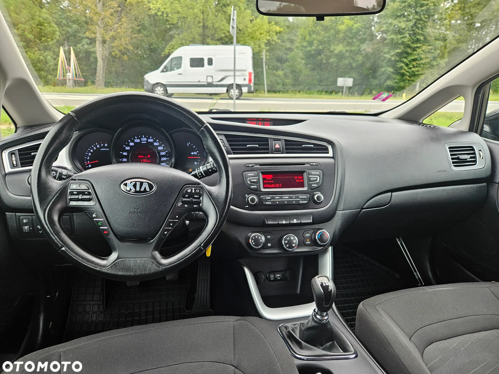 Kia Ceed 1.4 CVVT Dream-Team Edition - 28