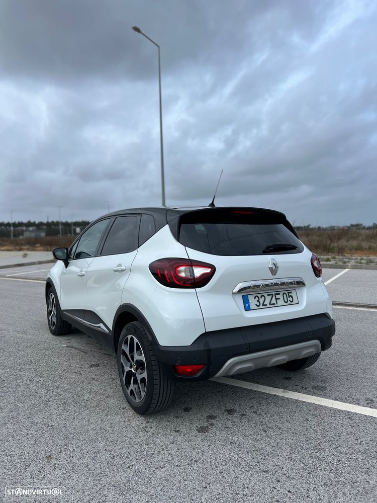 Renault Captur 0.9 TCE Exclusive - 2