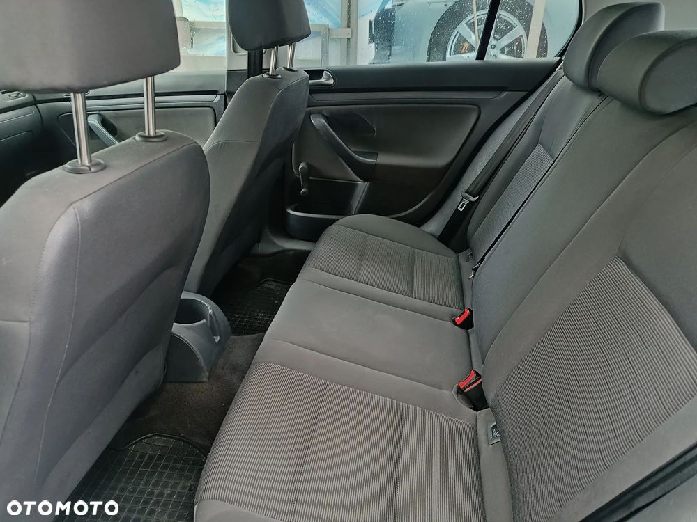 Volkswagen Golf 1.6 Trendline - 12