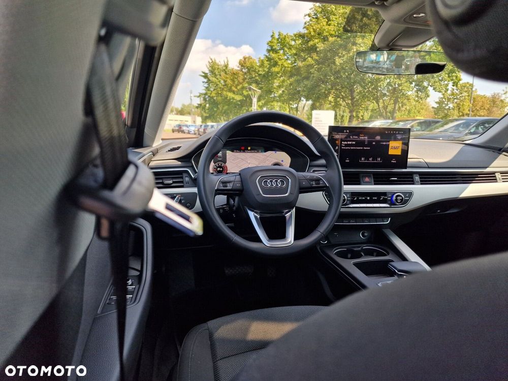 Audi A4 Limousine - 19