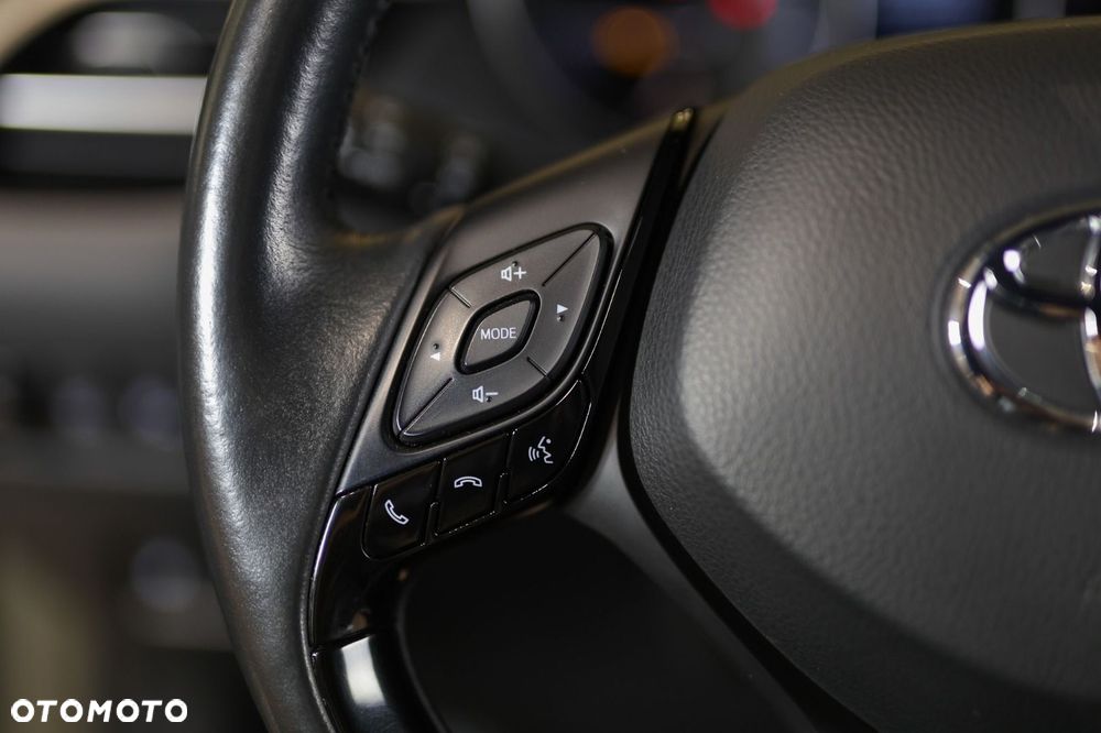 Toyota C-HR - 16