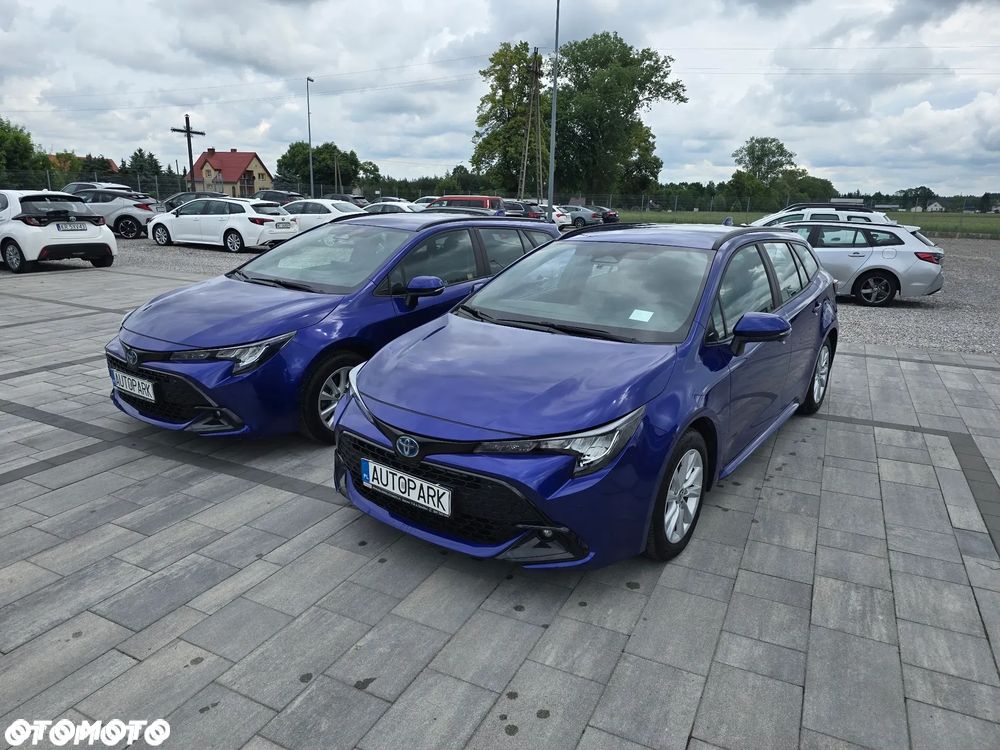 Toyota Corolla 1.8 Hybrid Comfort - 32