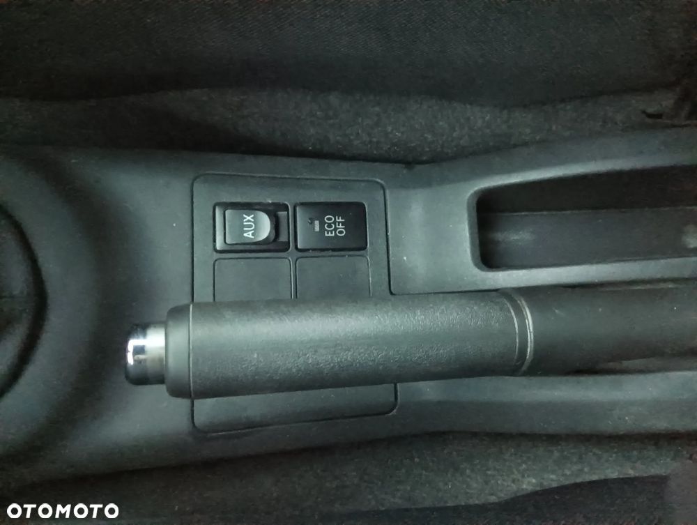 Toyota Yaris 1.33 VVT-i Cool - 15