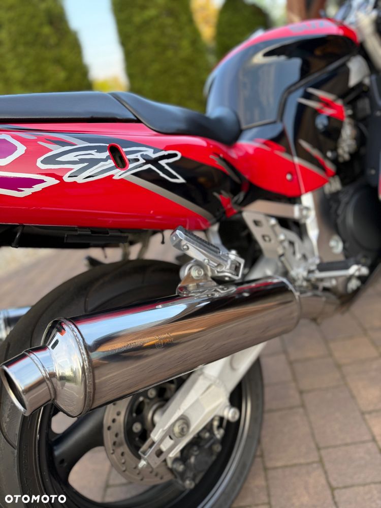 Suzuki GSX-R - 14