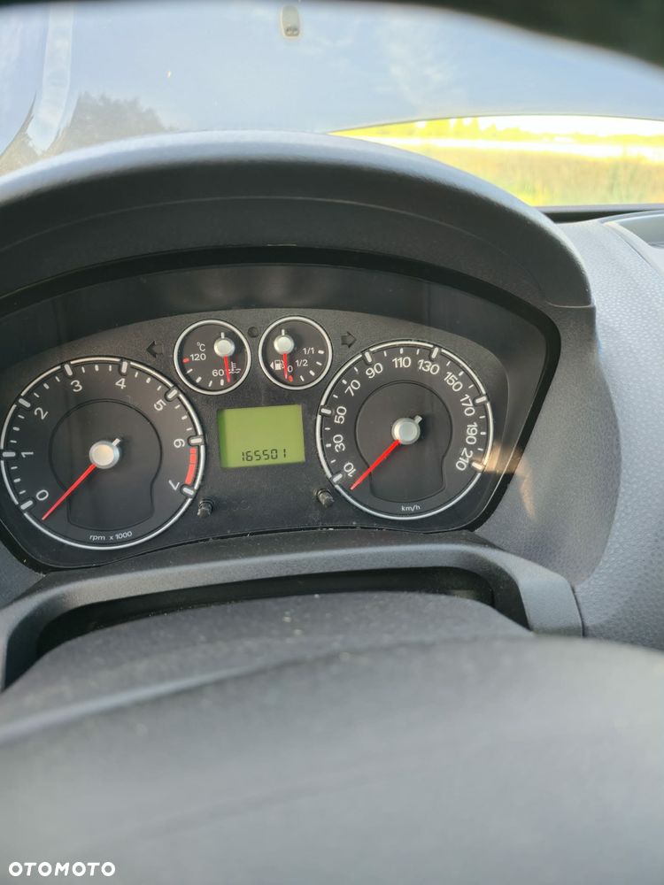 Ford Fiesta 1.3 Trend - 4
