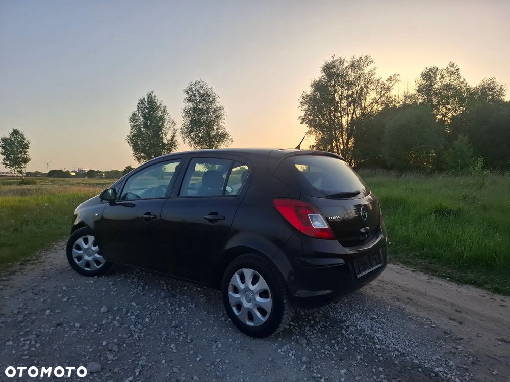 Opel Corsa 1.2 16V Enjoy - 1