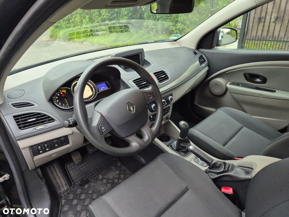 Renault Megane 1.6 16V 100 J'taime - 10