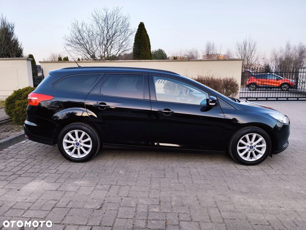 Ford Focus SW 1.0 EcoBoost Titanium - 3