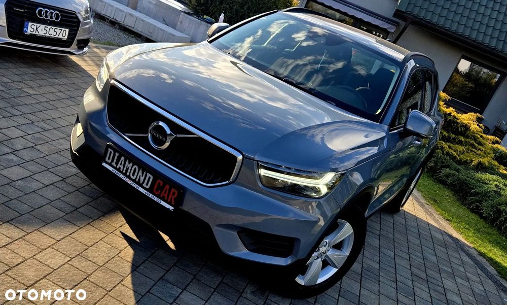 Volvo XC 40 T3 Momentum Pro - 1