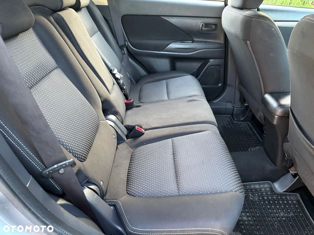 Mitsubishi Outlander 2.0 2WD Edition - 20