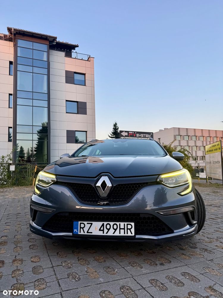 Renault Megane ENERGY TCe 205 EDC GT - 10