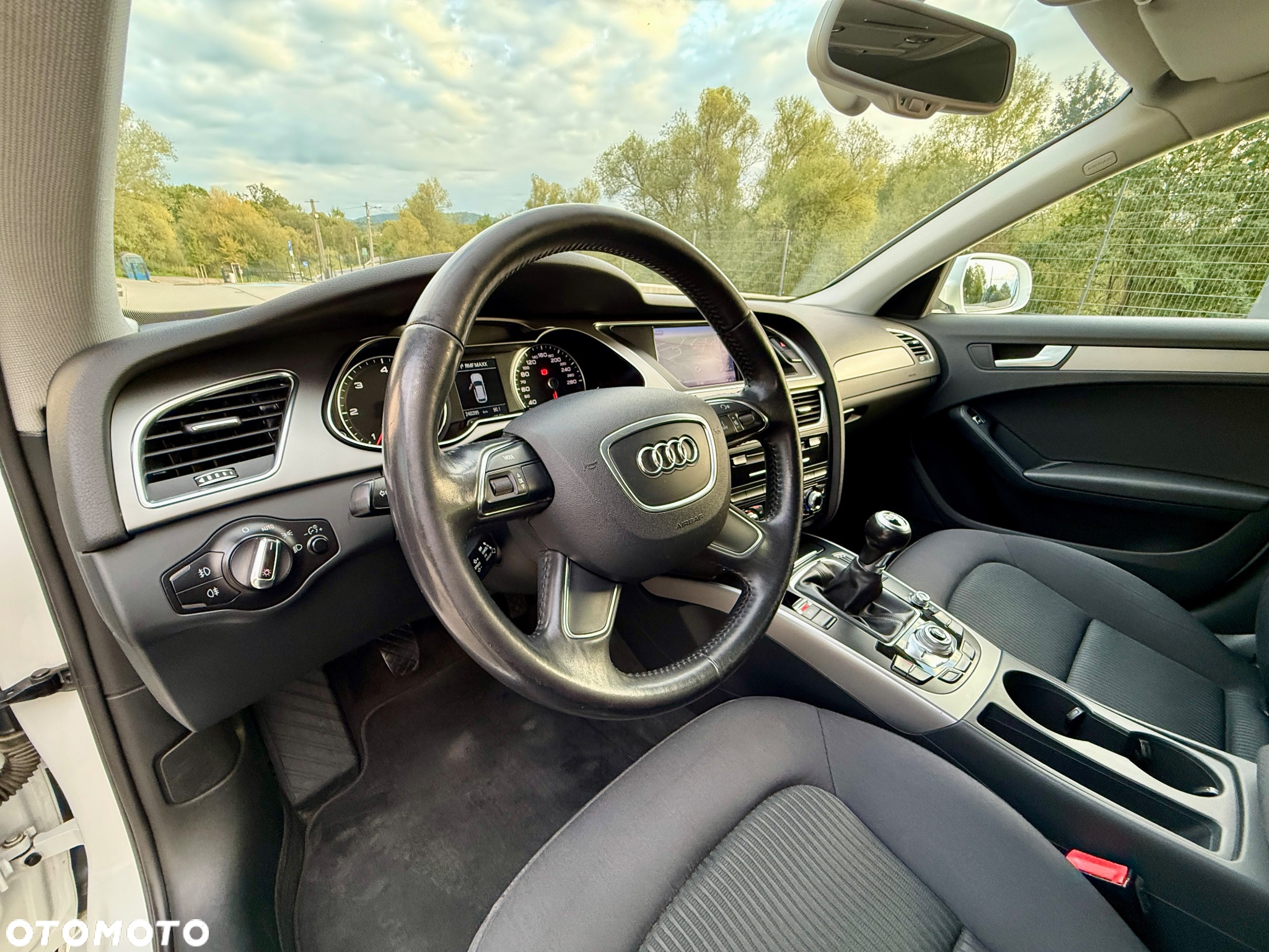 Audi A4 Avant 2.0 TDI - 17