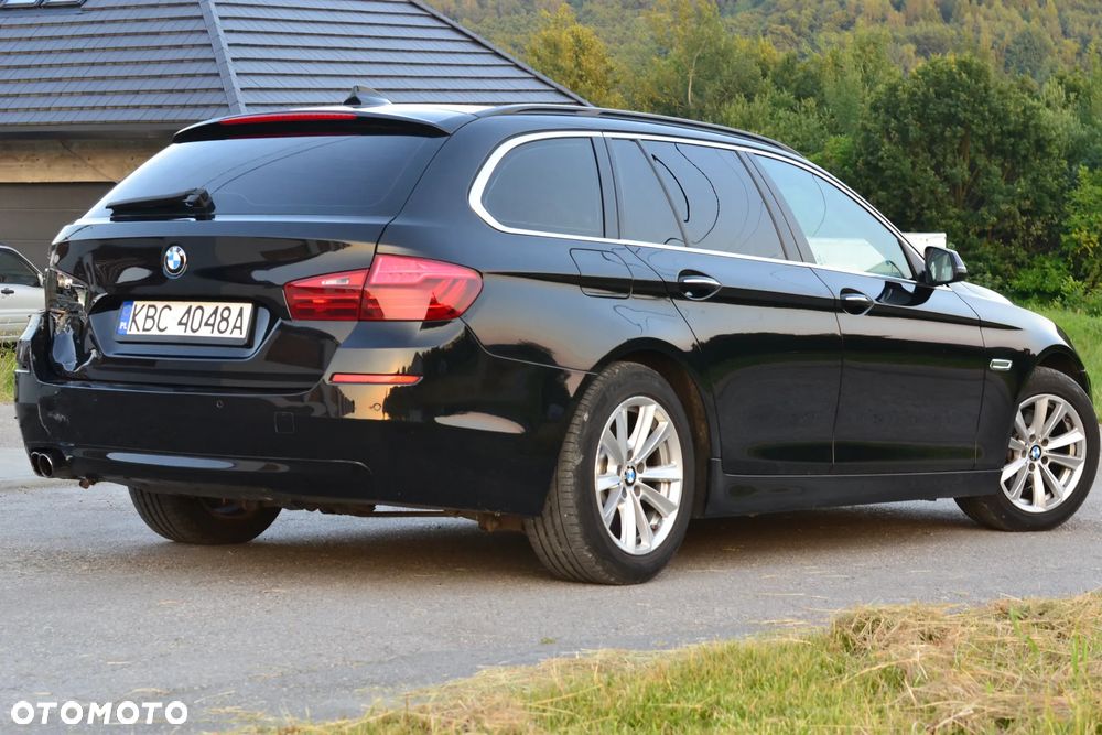 BMW Seria 5 520d xDrive Luxury Line - 2