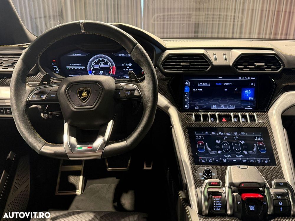 Lamborghini URUS - 20