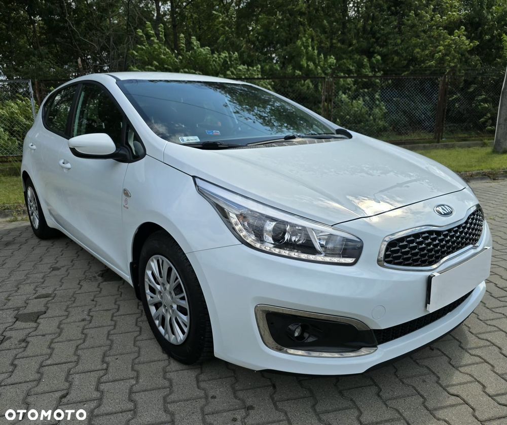 Kia Ceed 1.4 L Business Line Plus - 2