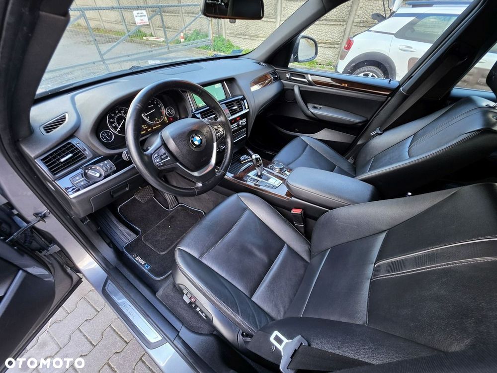 BMW X3 xDrive28i xLine - 11