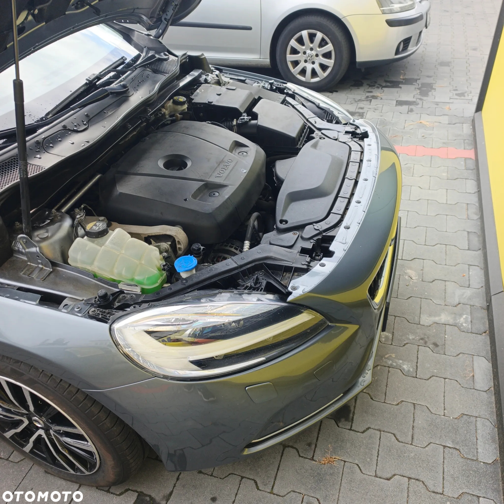 Volvo V40 - 16