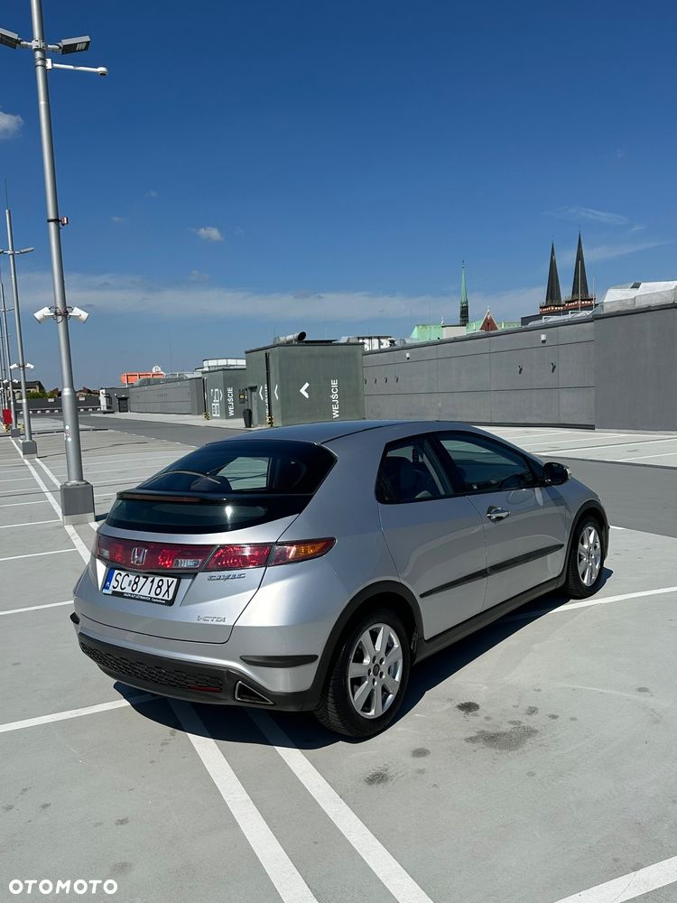 Honda Civic 2.2i-CTDi Executive NAVI - 4