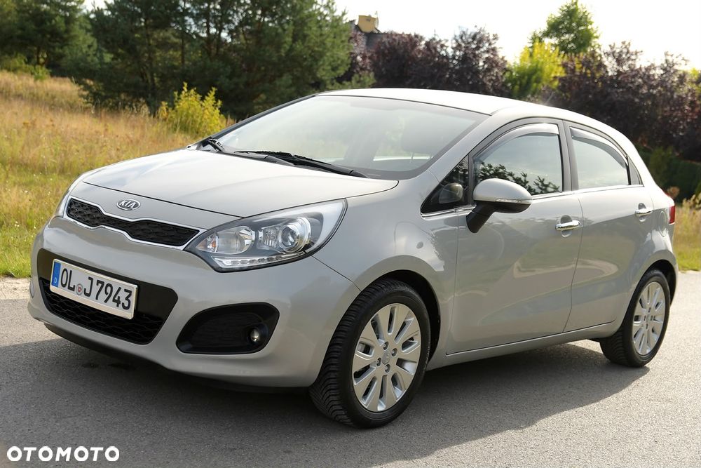 Kia Rio - 22