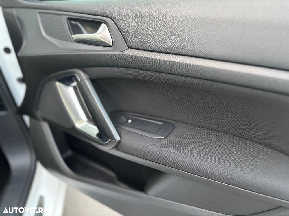 Peugeot 308 BlueHDi FAP 130 Stop & Start Style - 18