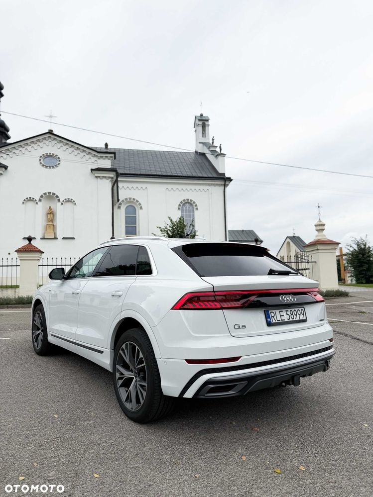 Audi Q8 - 2