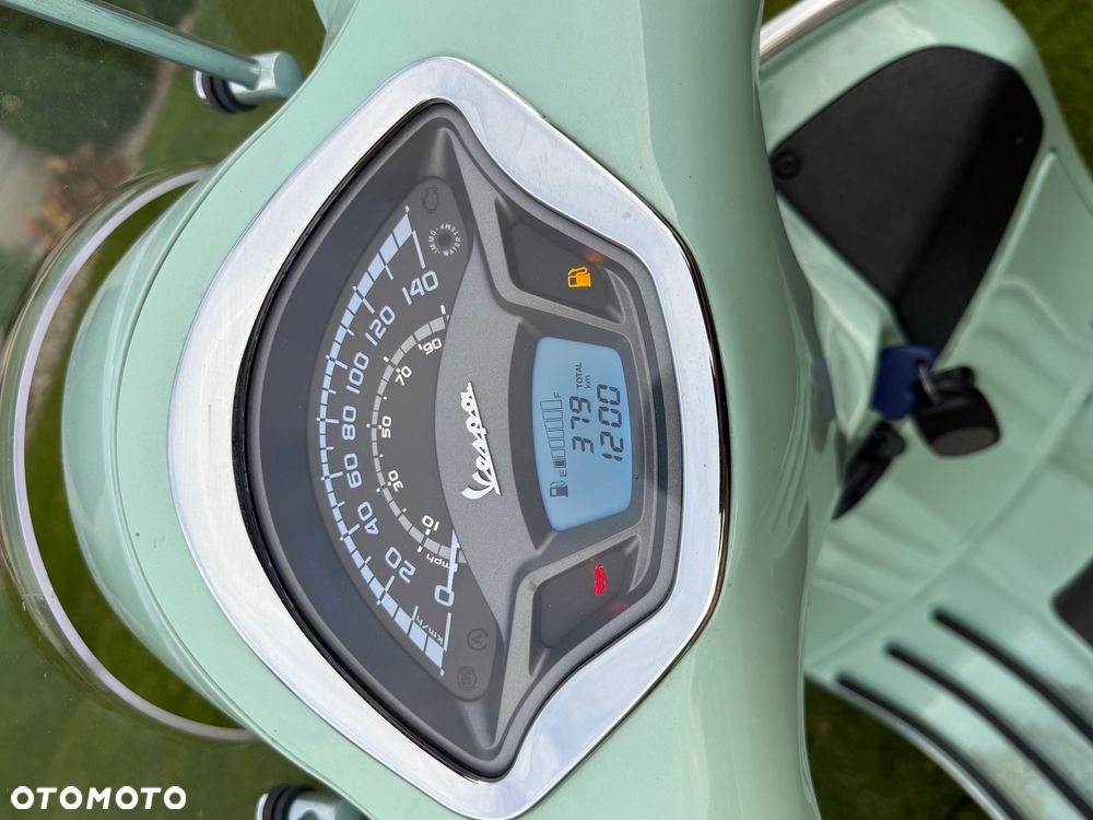 Vespa GTS - 10