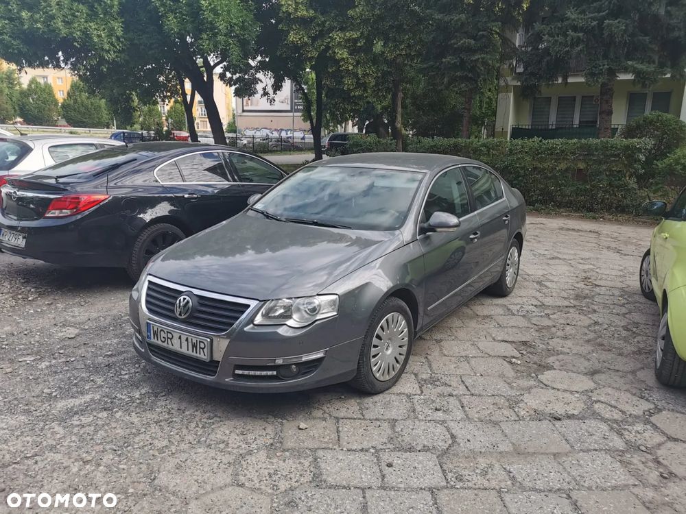 Volkswagen Passat 1.9 TDI Comfortline - 2