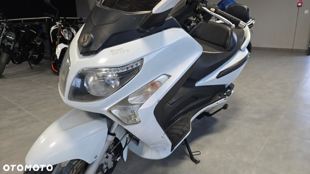 SYM GTS - 4
