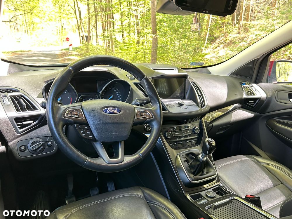 Ford Kuga 2.0 TDCi 2x4 Titanium - 8