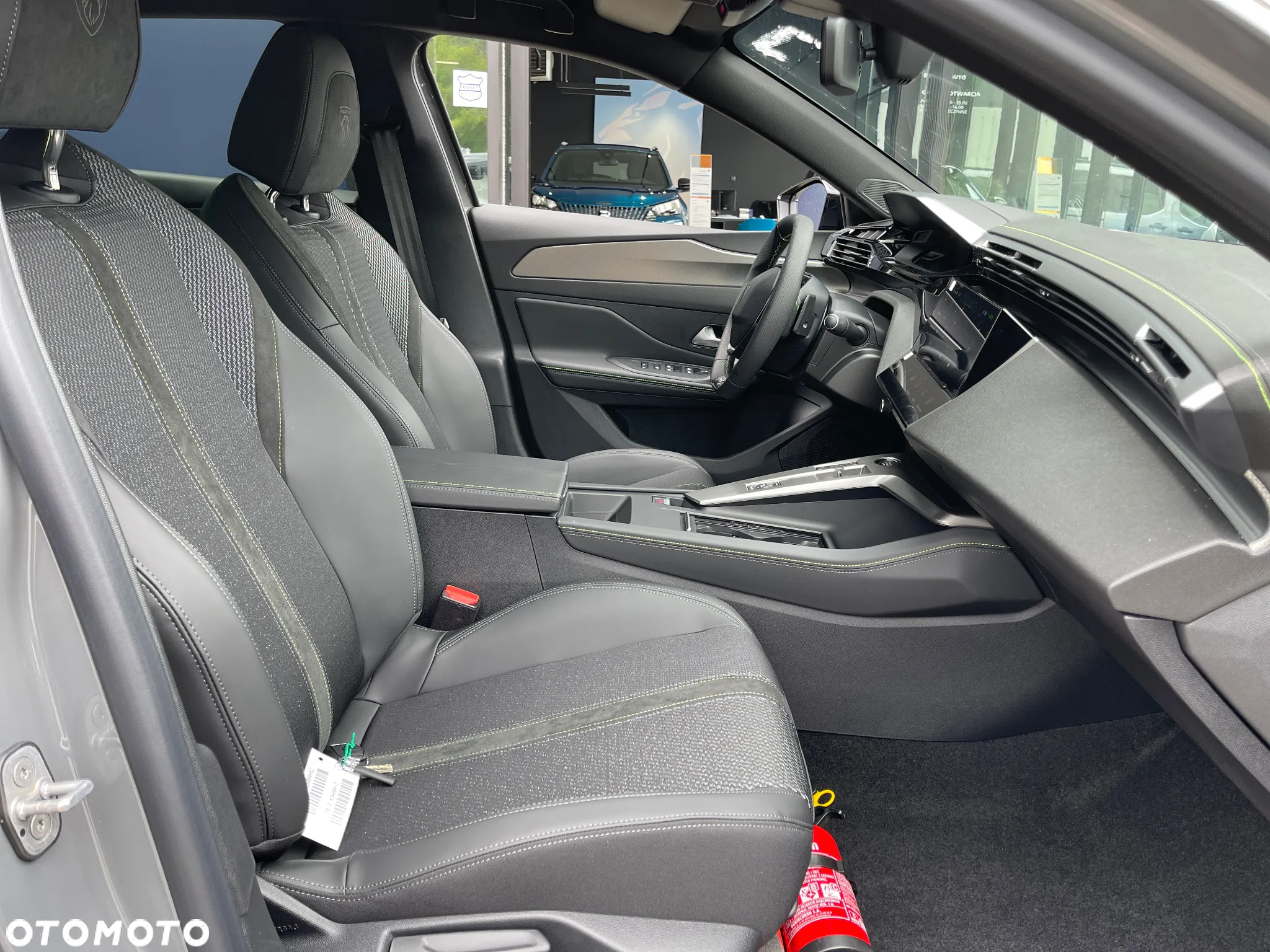 Peugeot 408 1.2 PureTech mHEV GT S&S e-DSC6 - 30