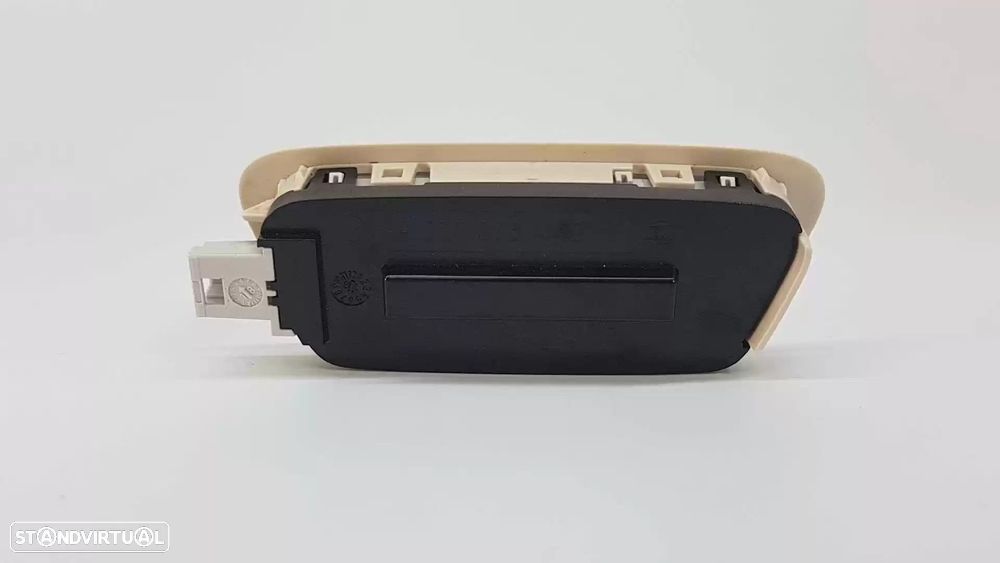 LUZ INTERIOR TRASEIRA MERCEDES-BENZ GLC COUPE 2018 -A0009064401 - 1