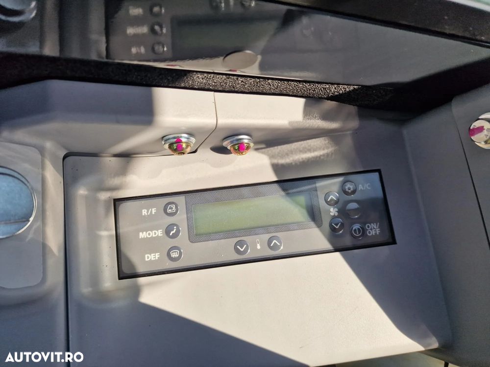 Hitachi ZX48, 5 tone, NOU, CUPLA RAPIDA+3 CUPE noi, Aer conditionat, Instalatia picon pe bratele de excavare, Computer de bord, produs in JAPONIA, posibilitate leasing 5 ani-PROMOTIE 54.500 EUR+Tva - 6