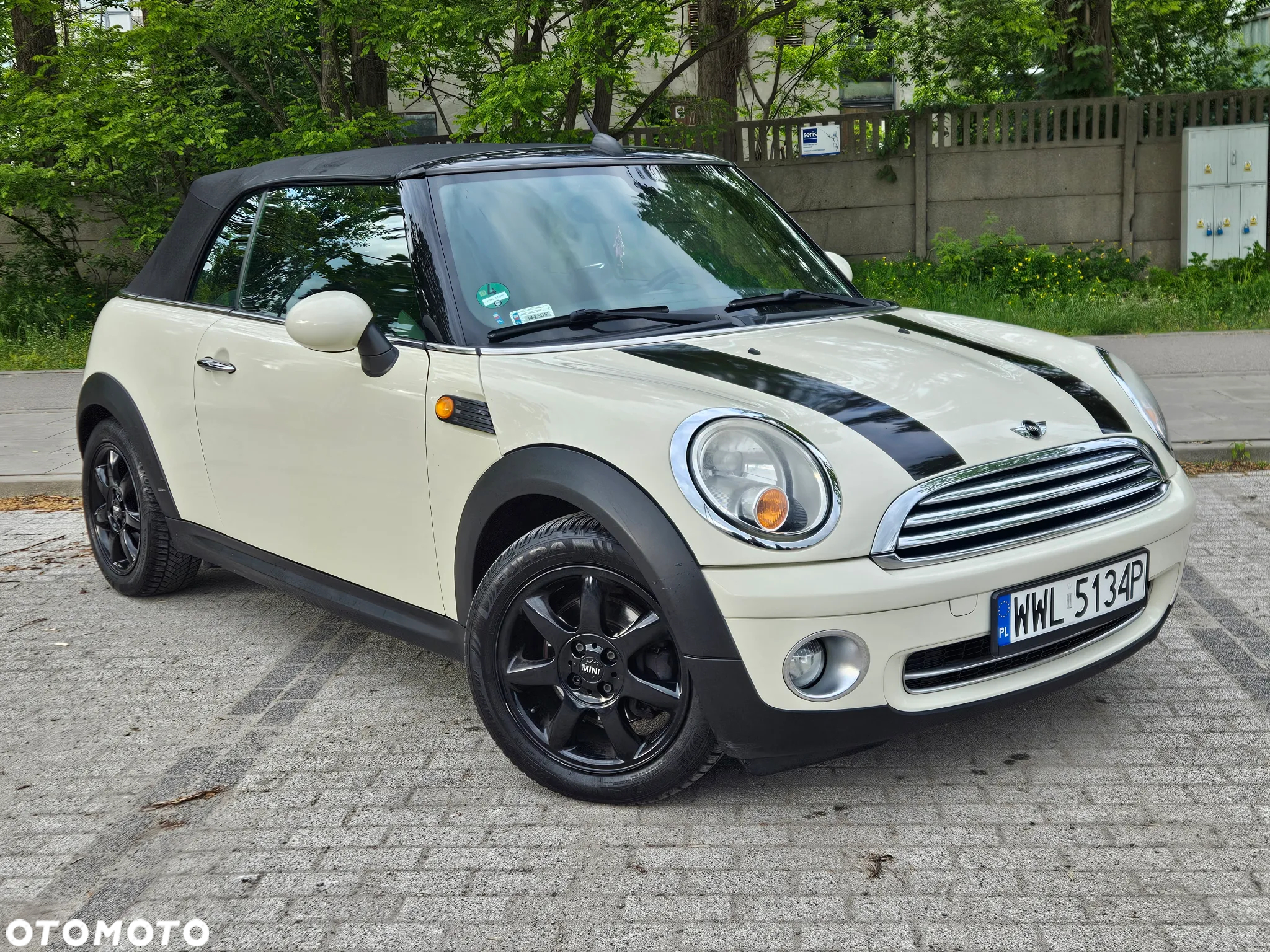 MINI Cooper Cabrio - 13