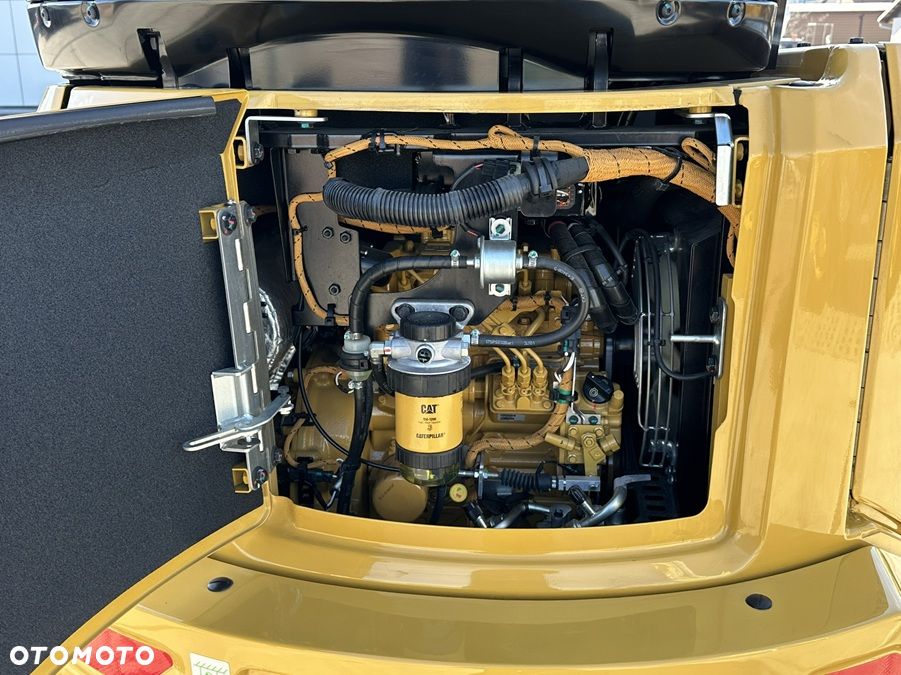 Caterpillar 302.7 CR - 12