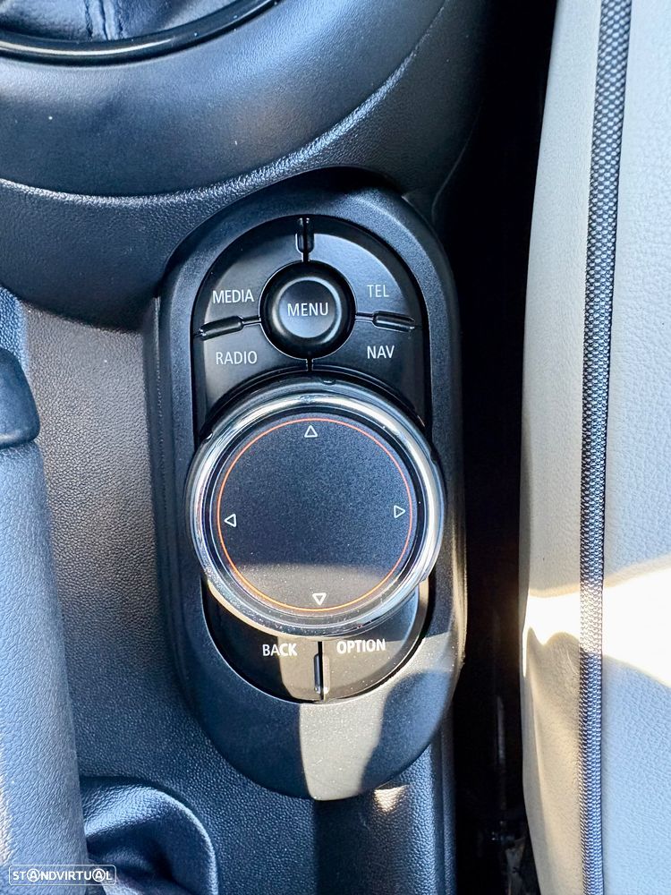 MINI Cabrio Cooper D Auto - 20