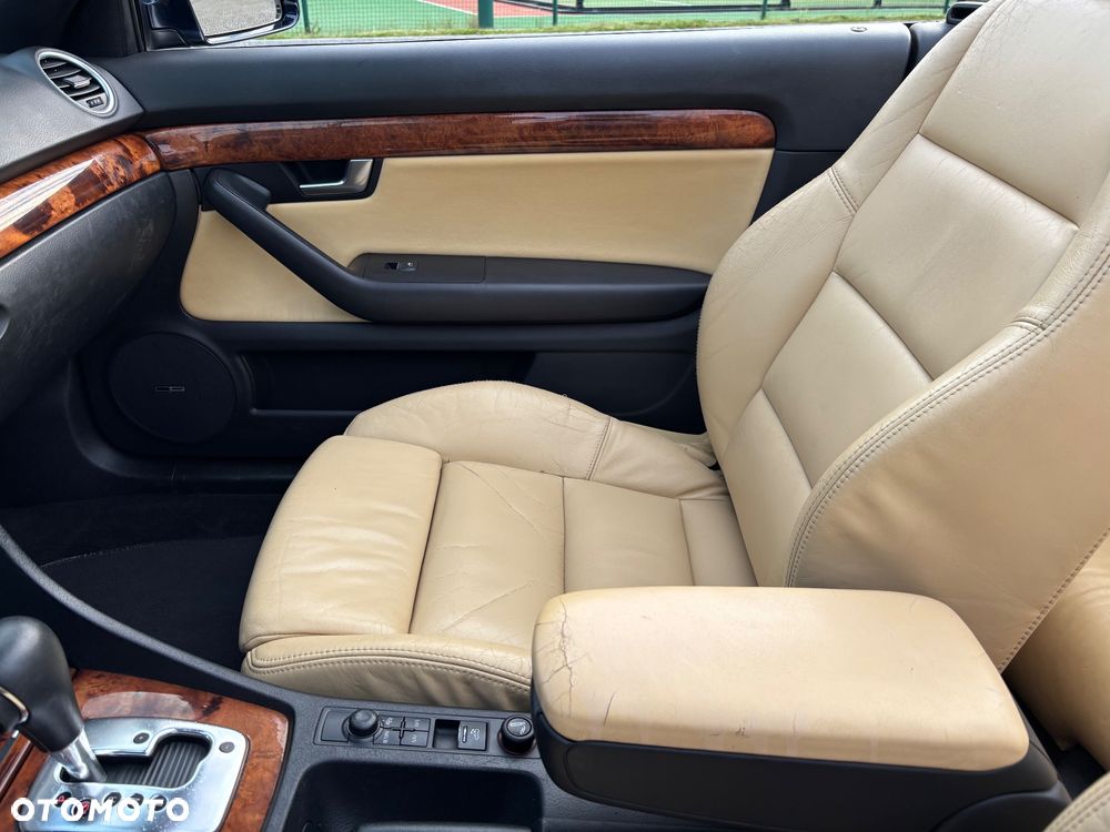 Audi A4 Cabrio 3.0 Multitronic - 30